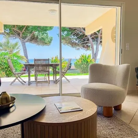 Apartment Le St Barth - Clim - Acces Direct - 2 Chbre Parking La Ciotat
